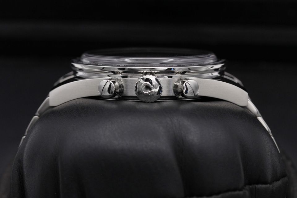 Omega Speedmaster Calibre 321 311.30.40.30.01.001 Image 3